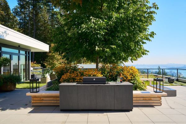 Urban kitchen with integrated living
