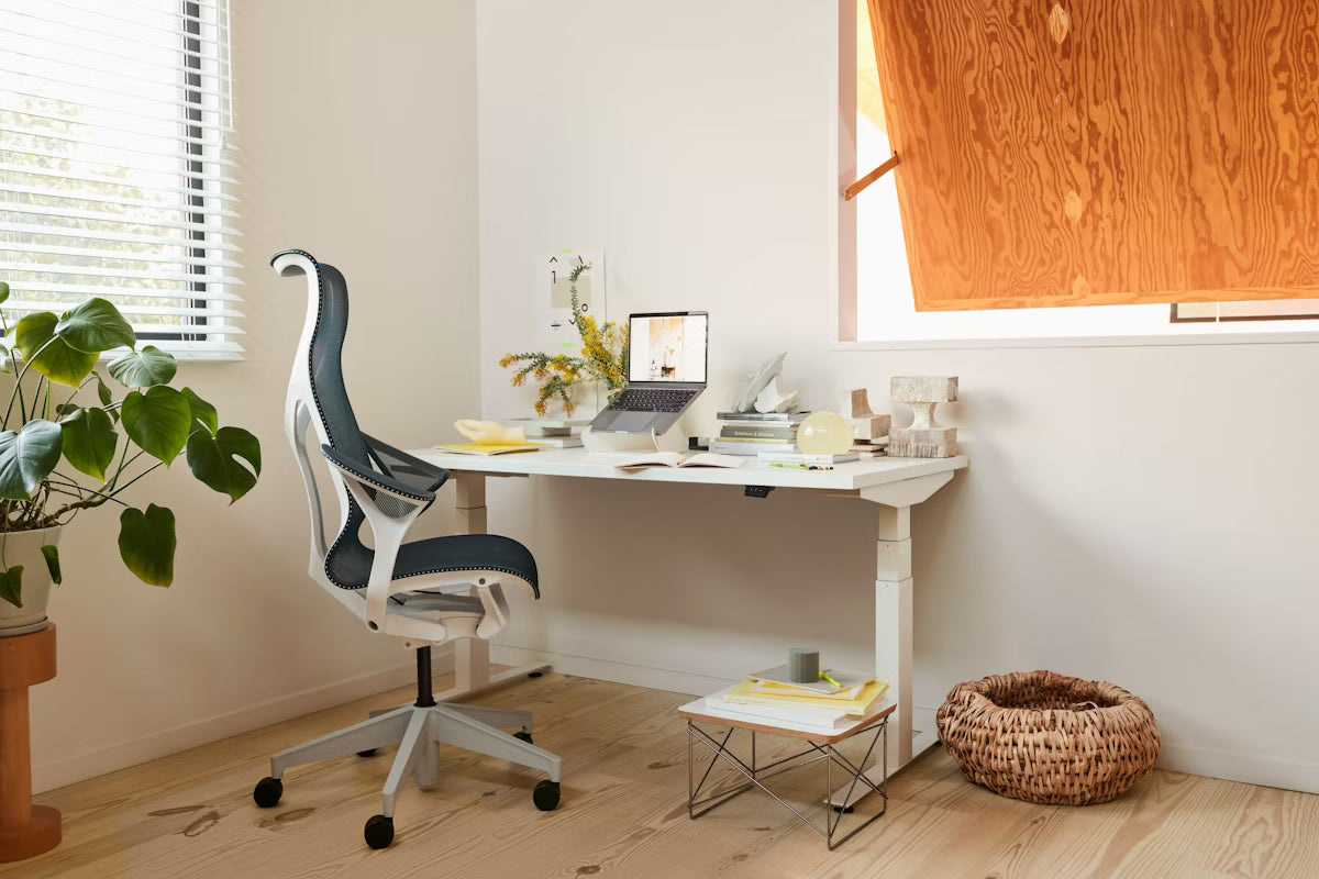 Motia® C型脚 矩形桌 - 30"