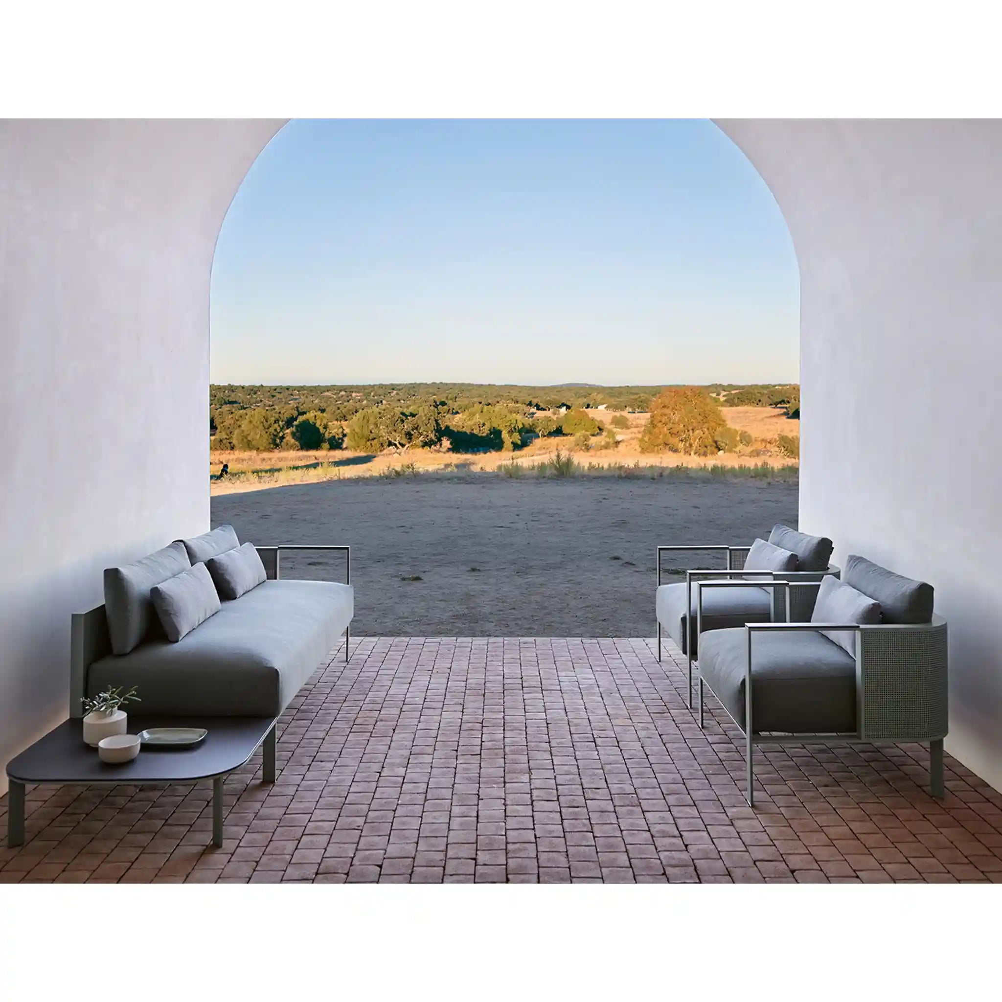 Solanas Lounge chair