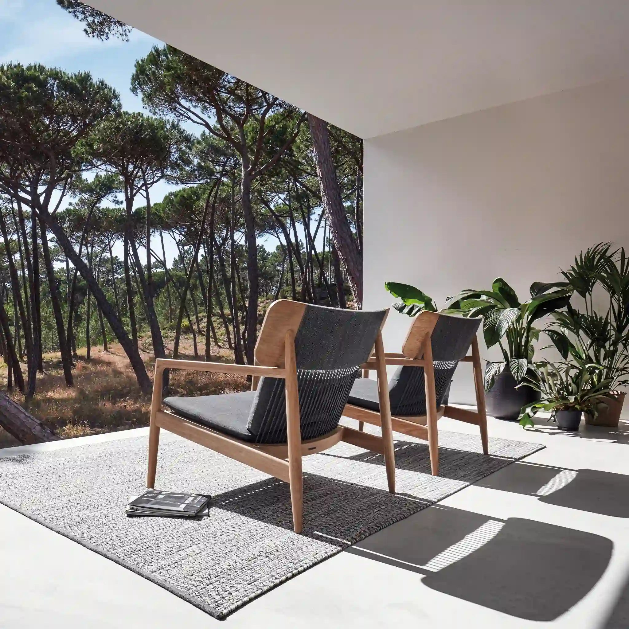 Archi Lounge Chair