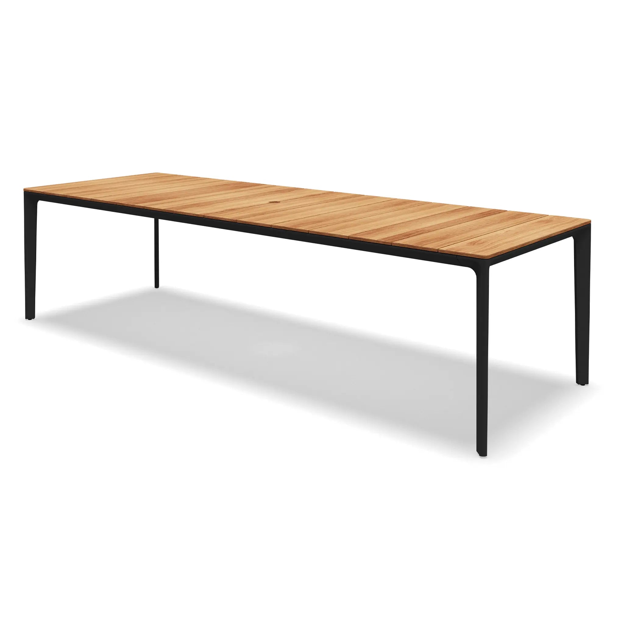 Carver 中型餐桌 - 柚木