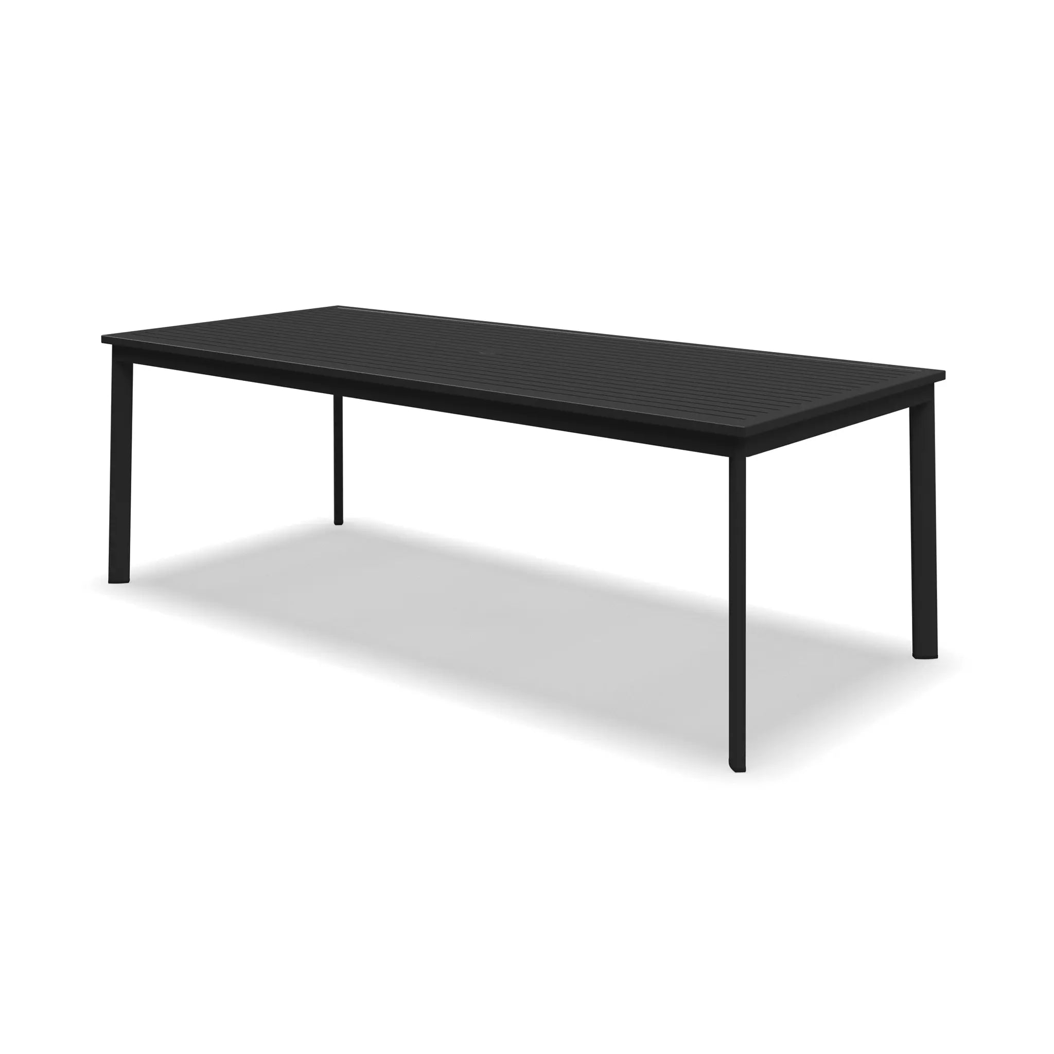 Metz 中型餐桌 - 铝制