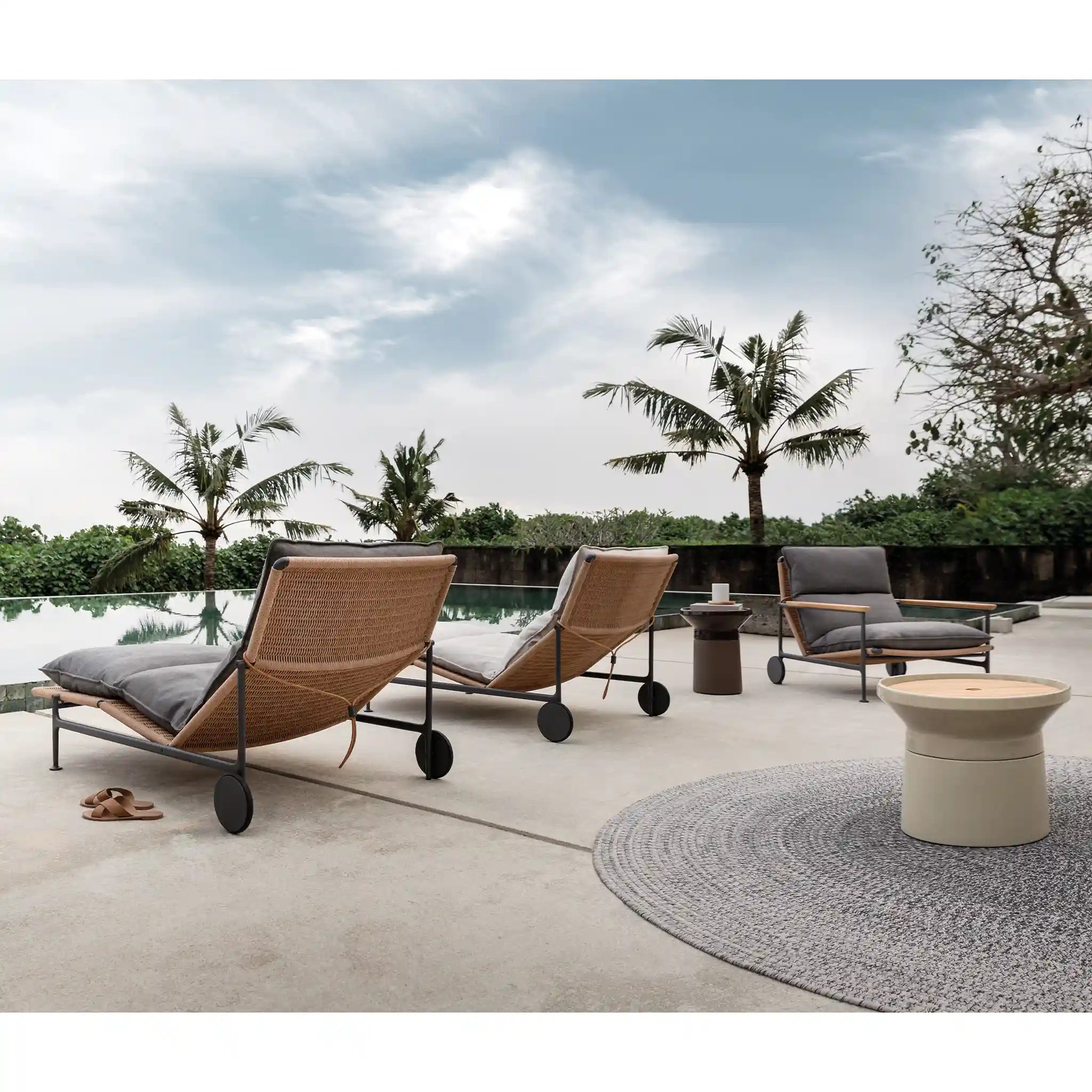 有扶手的Zenith休闲椅