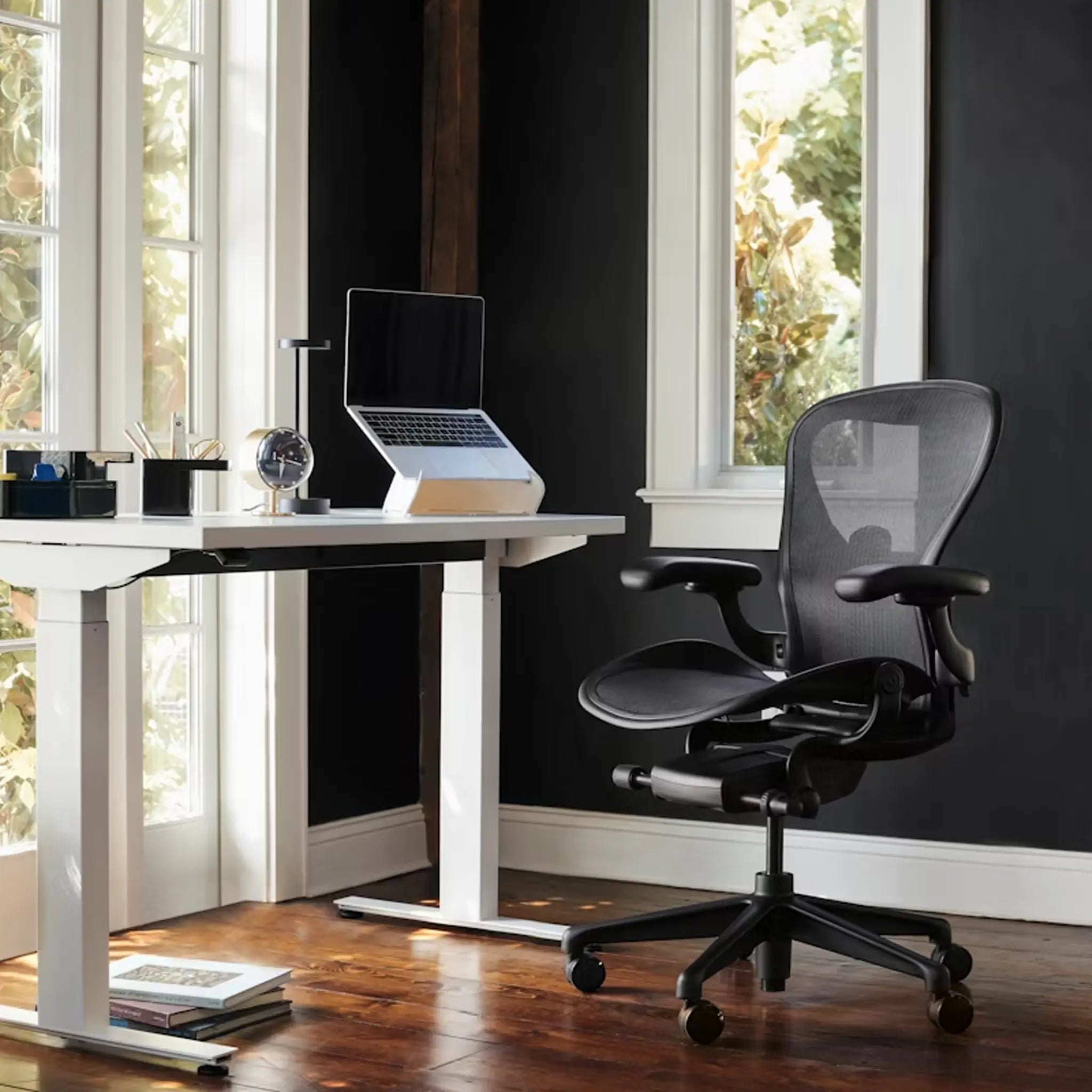 Aeron® Remastered 椅 - 石墨灰或缟玛瑙