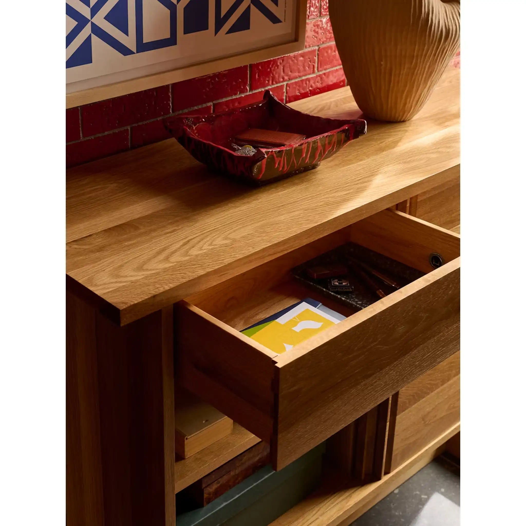 Land™  Storage Console