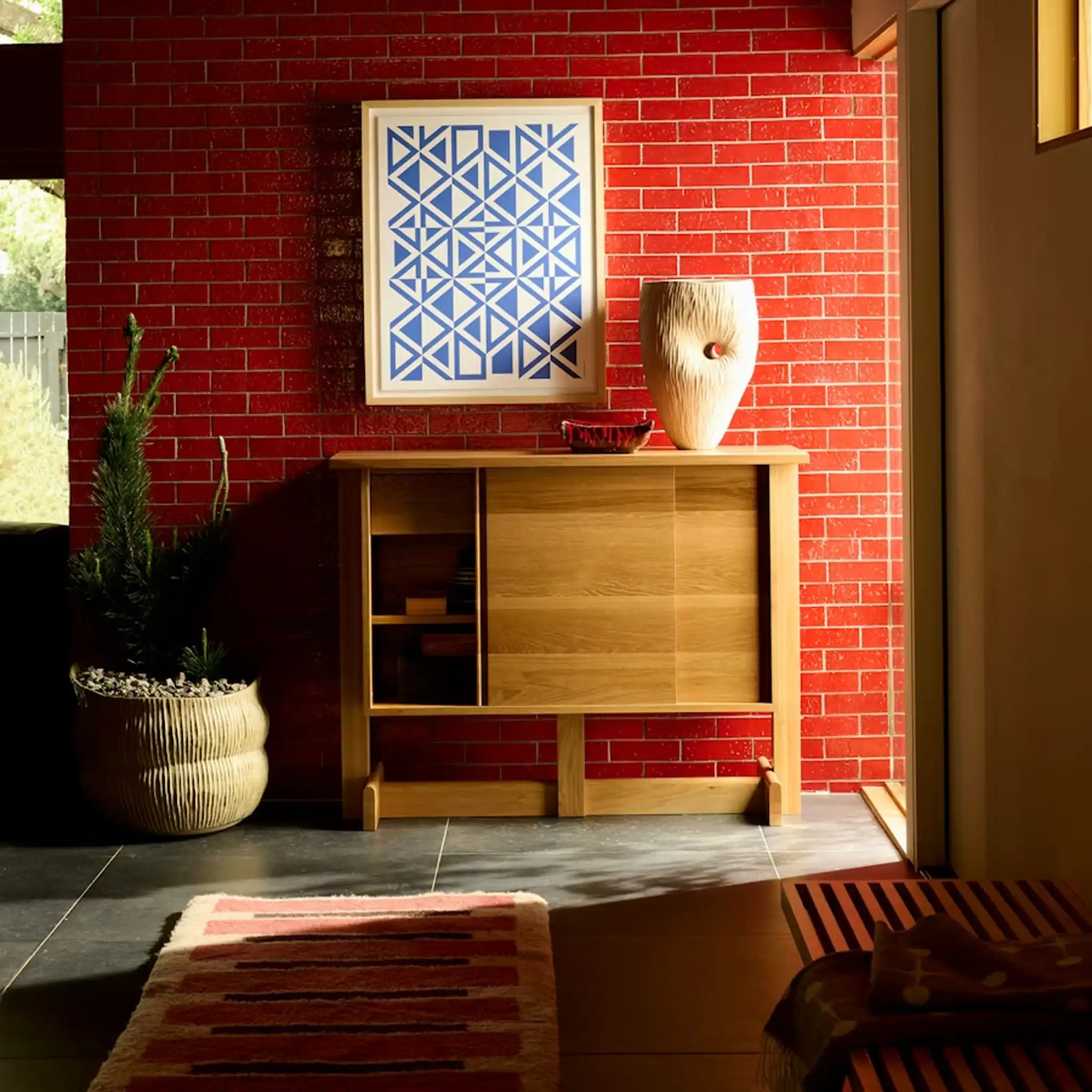 Land™  Storage Console