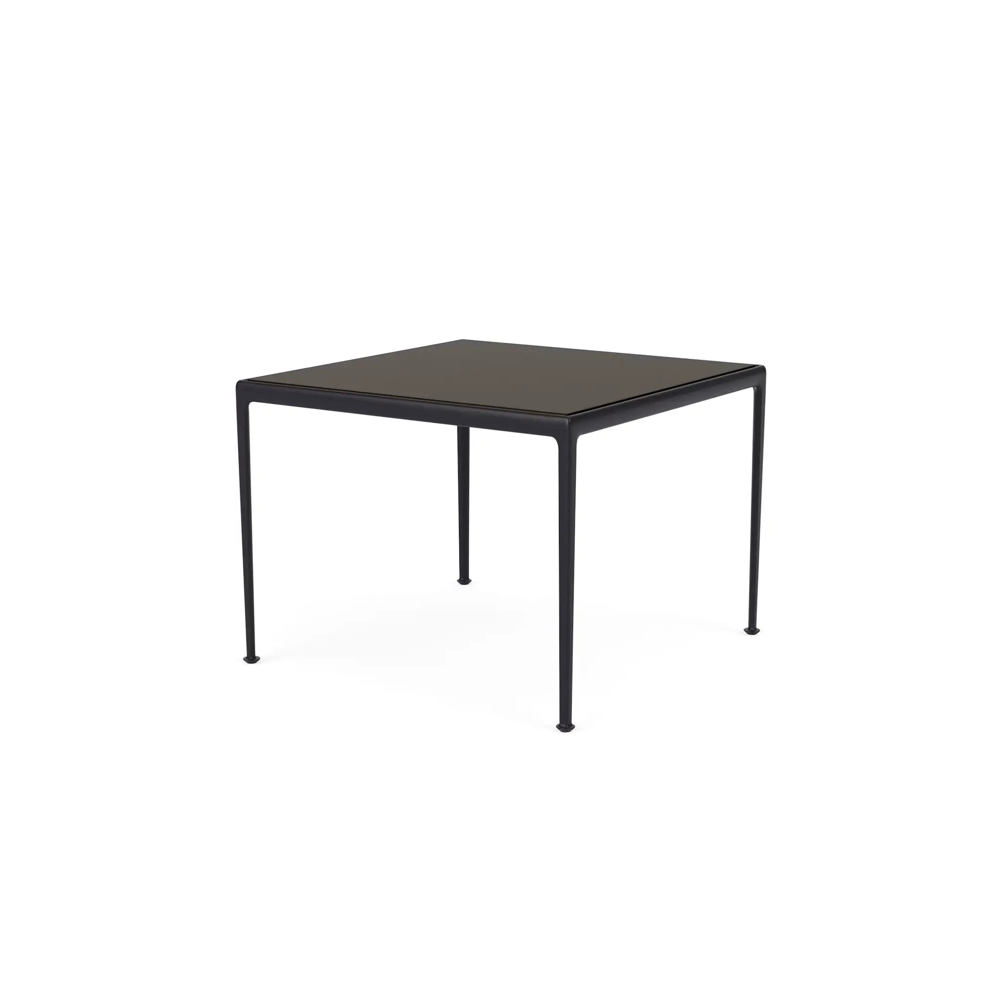 1966 系列餐桌 - 38" x 38"