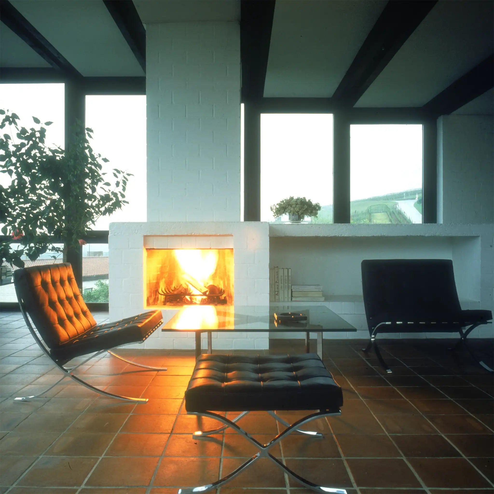 Barcelona Table