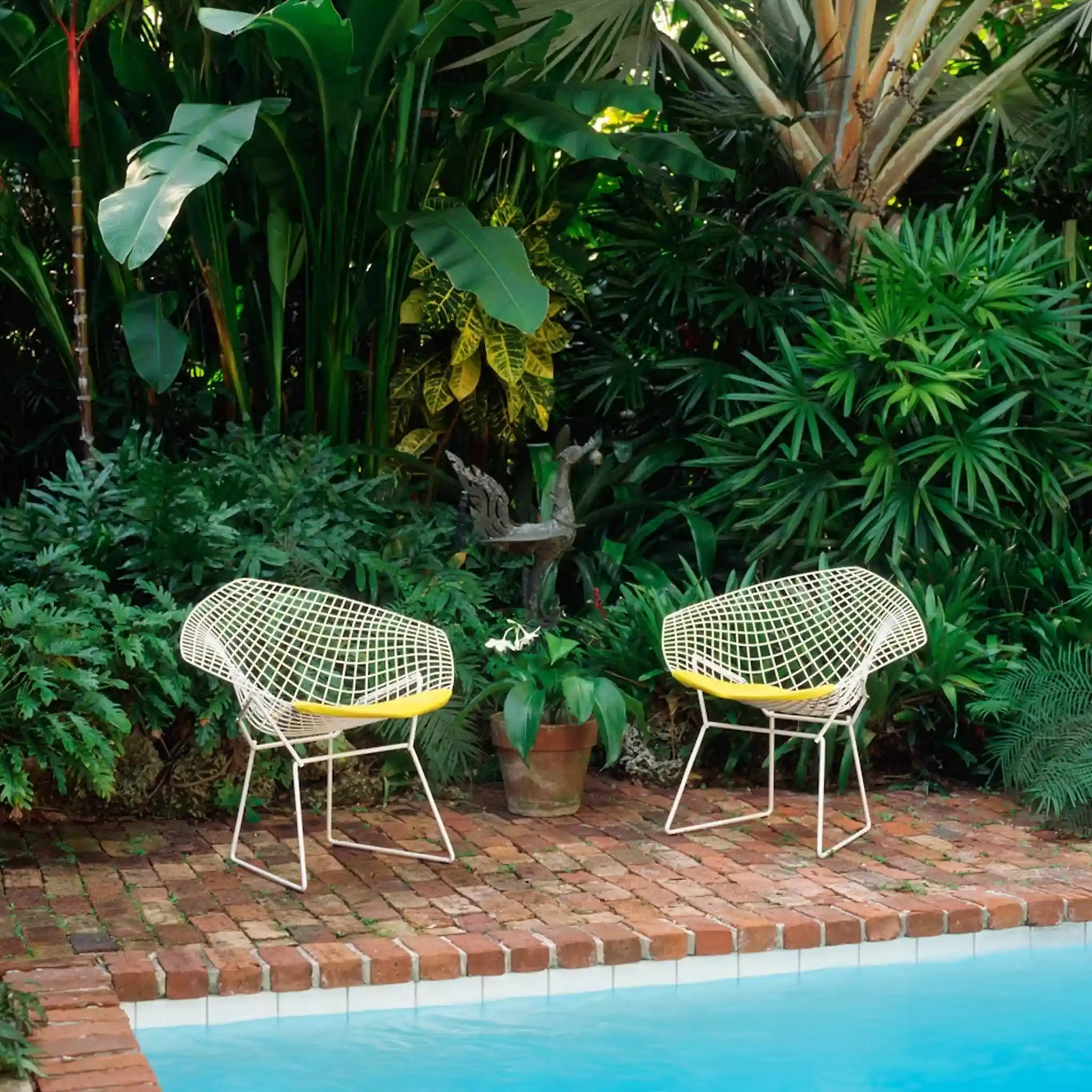Bertoia Diamond Chair