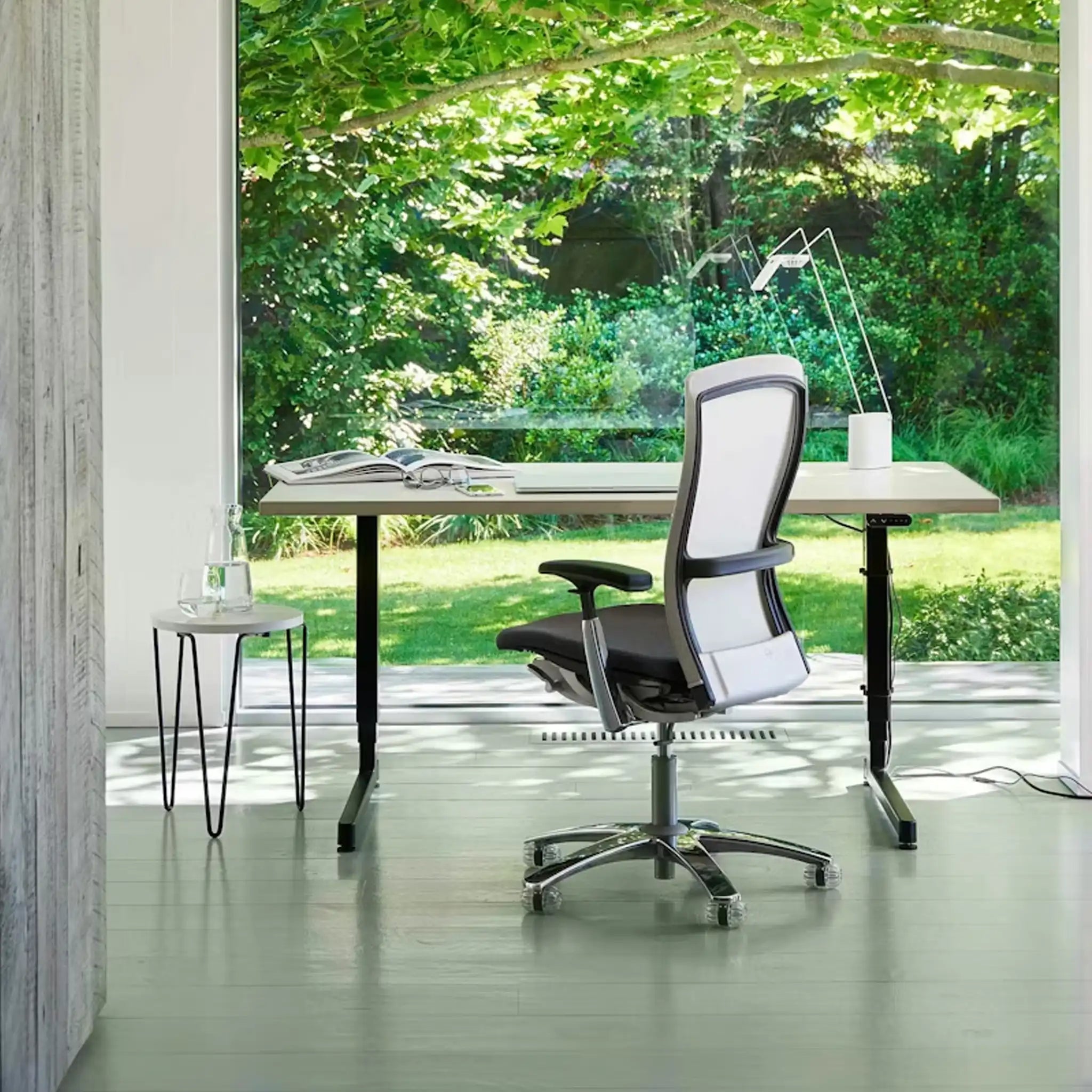 Florence Knoll Hairpin™ 堆叠桌