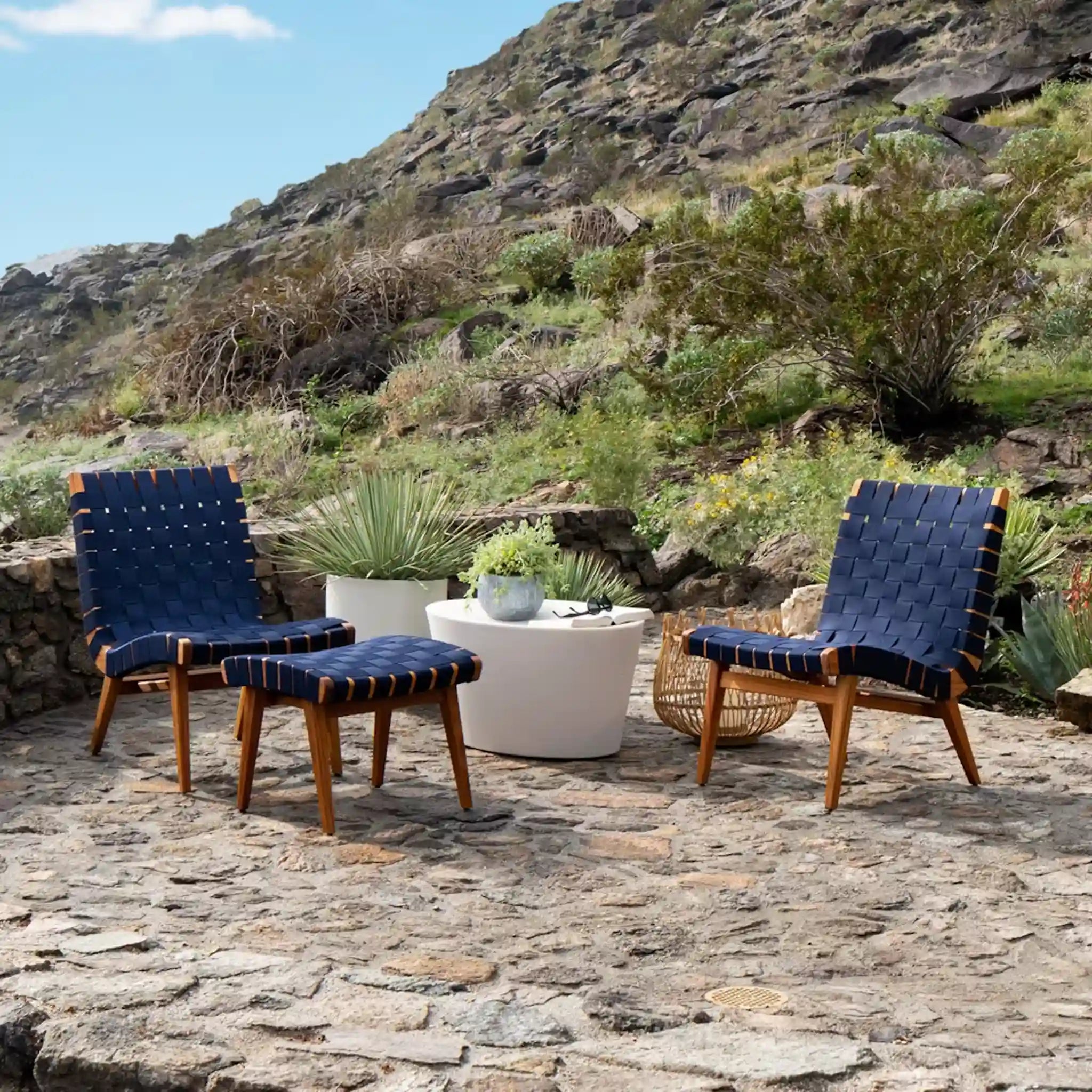 Risom Outdoor Lounge Chair and Ottoman