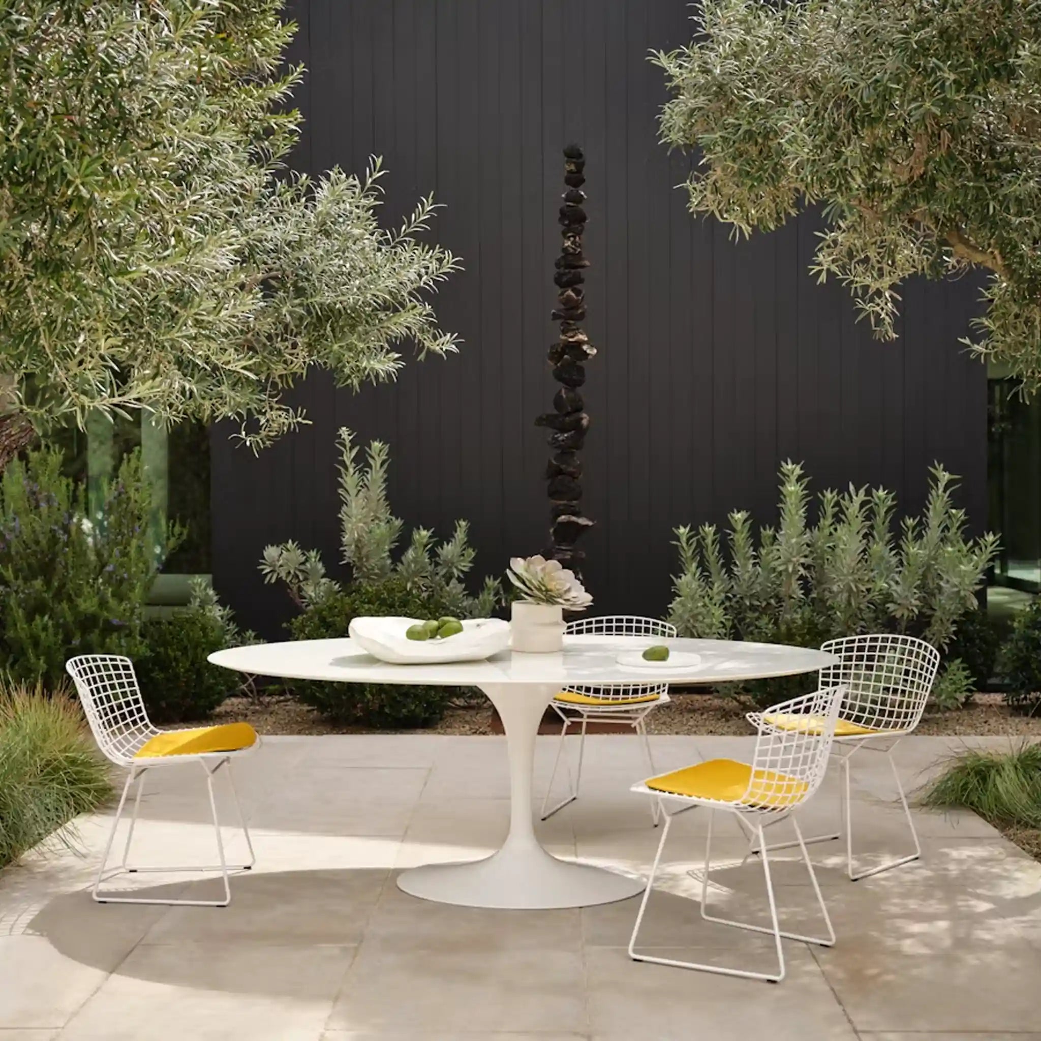 Saarinen Outdoor Dining Table