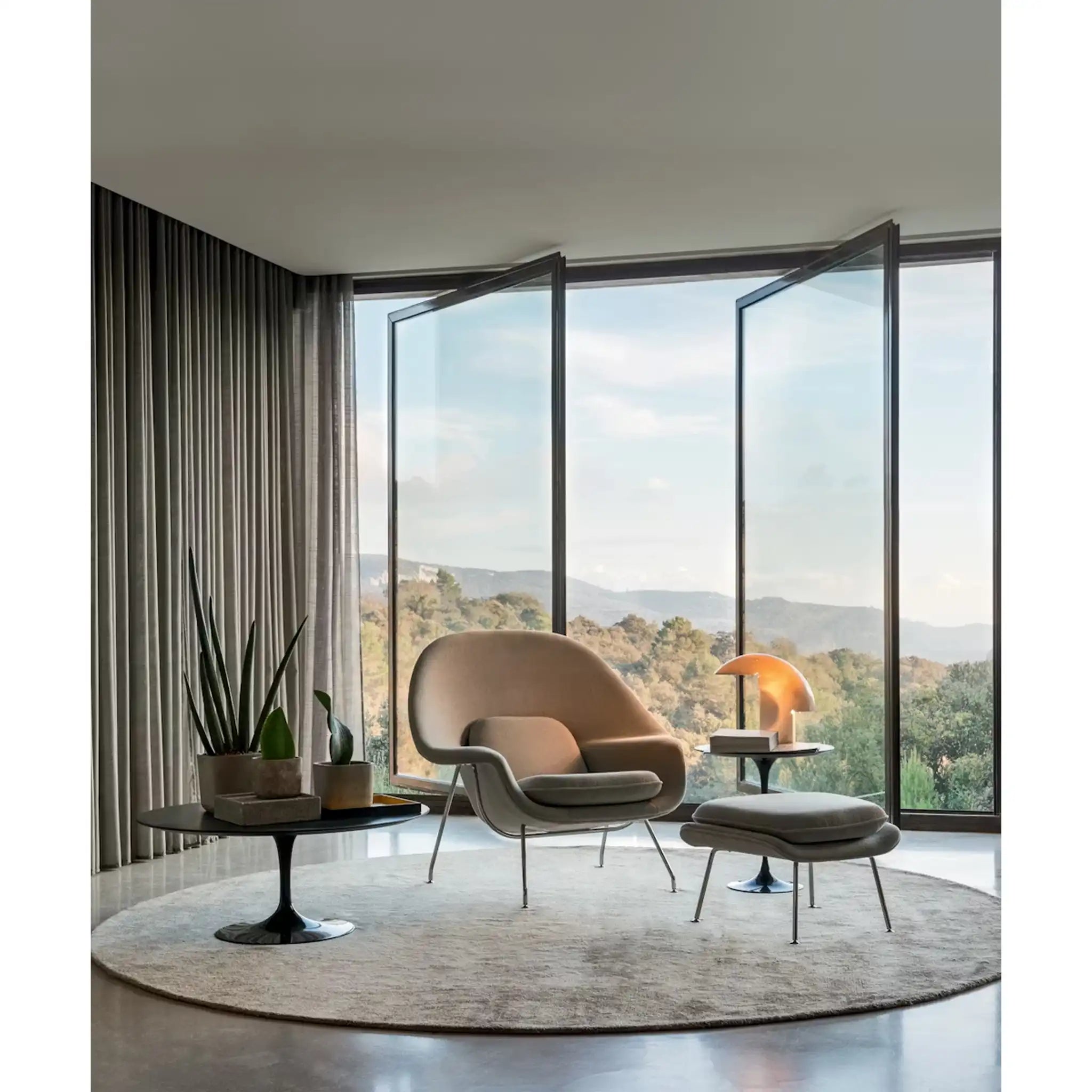 Saarinen Round Coffee Table - Marble Top