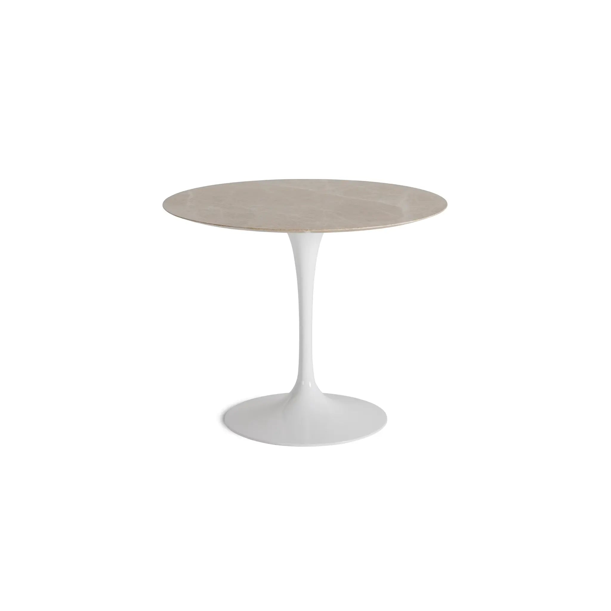 Saarinen 圆形餐桌 - 卡拉拉大理石/白色底座 35" - 60"