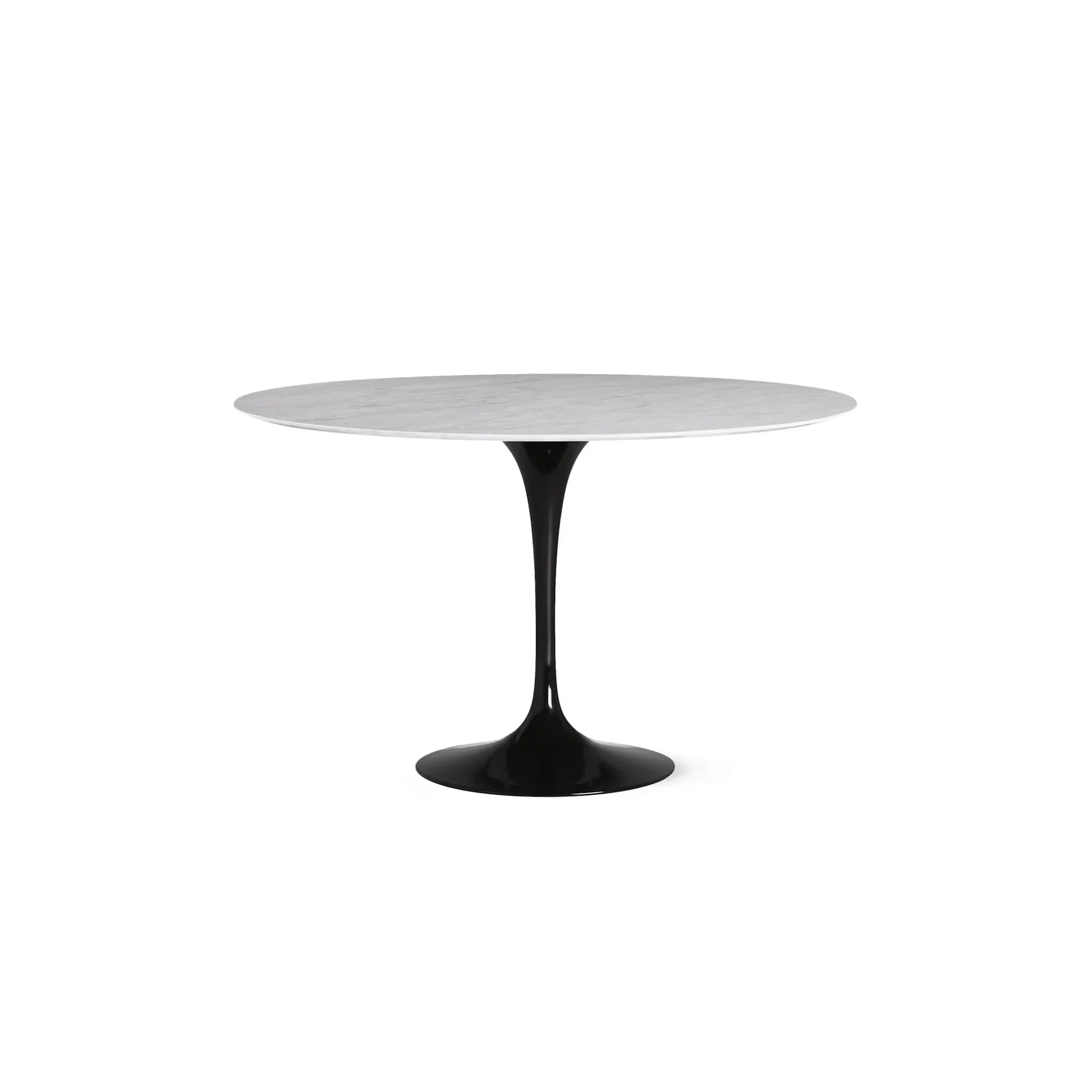 Saarinen 圆形餐桌 - 卡拉拉大理石/白色底座 35" - 60"