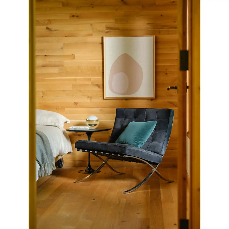 Knoll Saarinen Round Side Table & Barcelona Lounge Chair