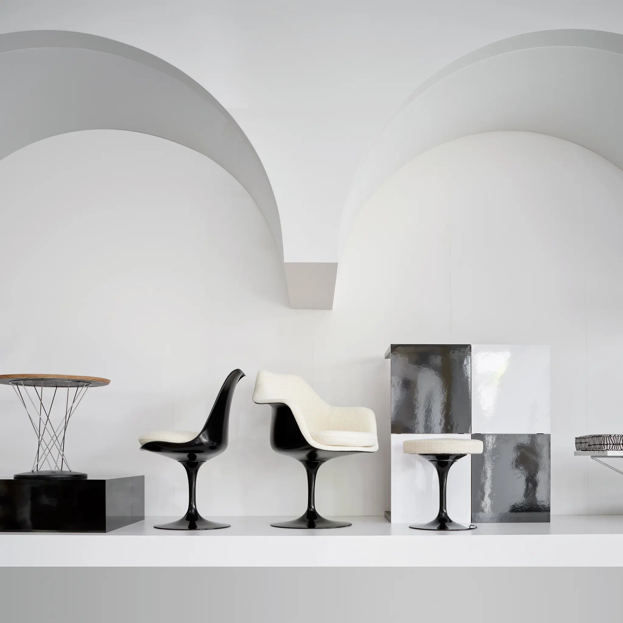 Saarinen Tulip Side Chair