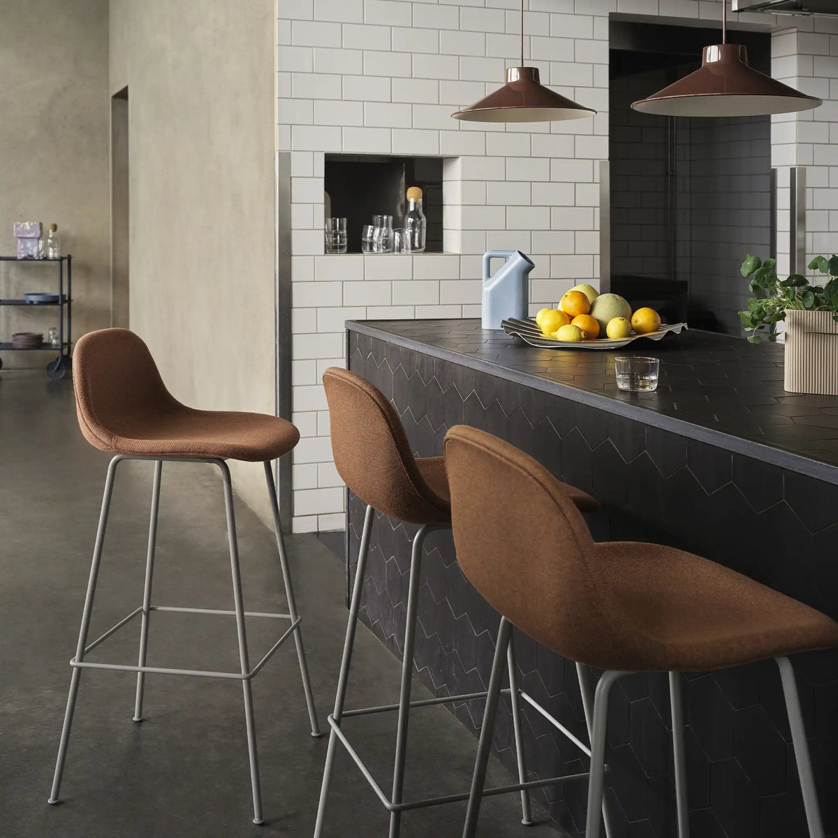 Muuto ハイチェア Fiber Counter Stool Muuto - Fiber Counter Stool | Livingspace Interiors