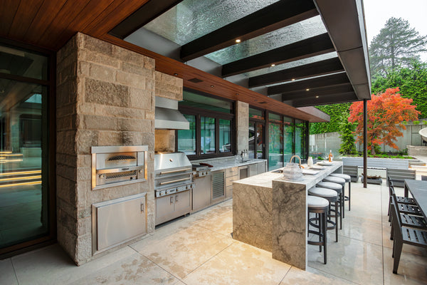 Outdoor kitchen with integrated living