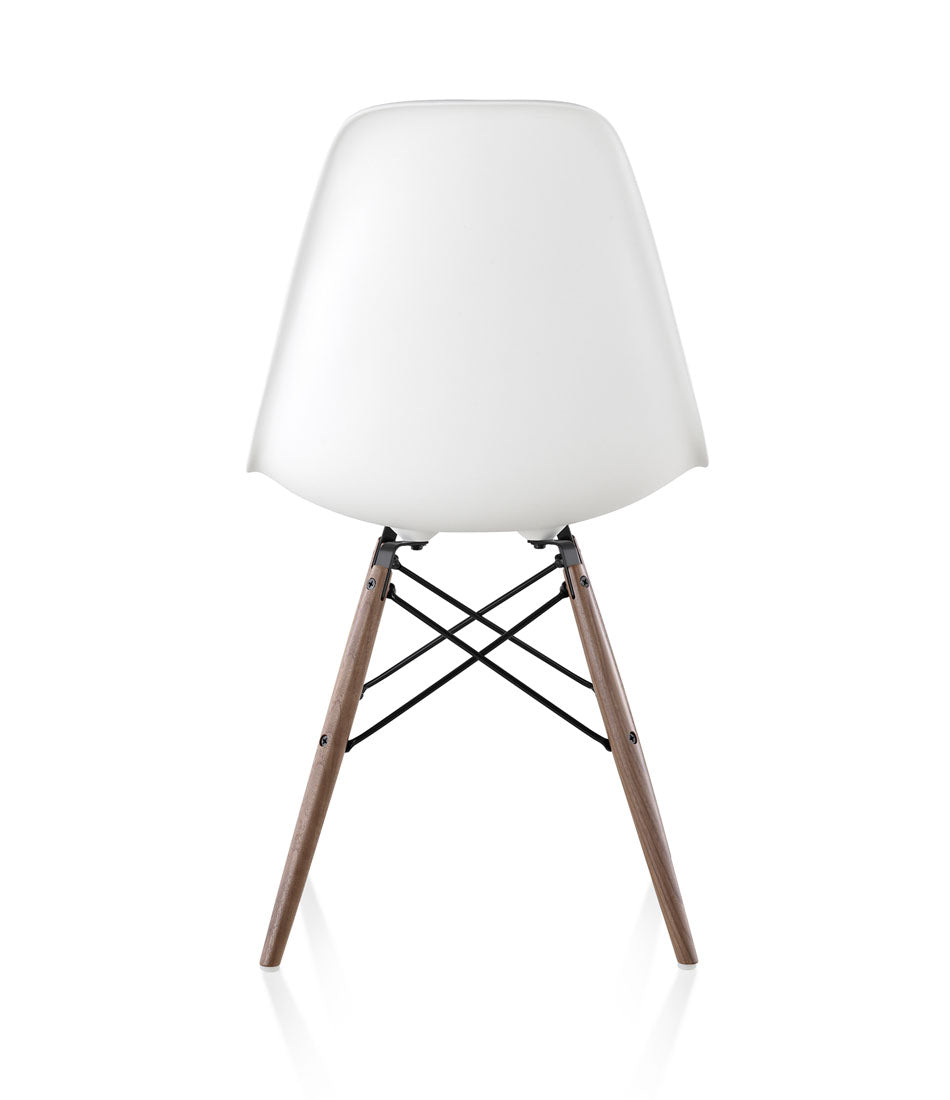Eames® 模压塑料边椅，销钉底座
