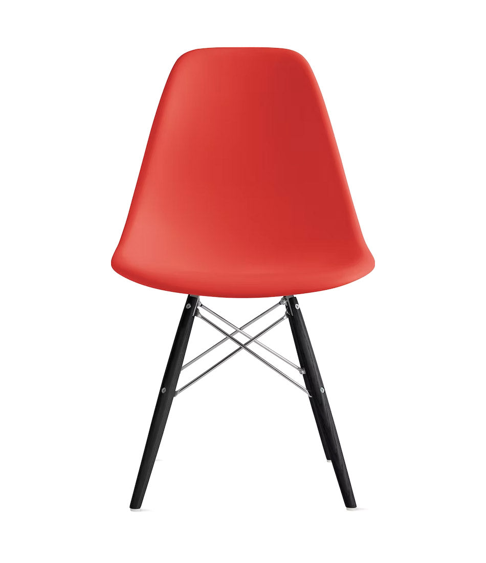 Eames® 模压塑料边椅，销钉底座