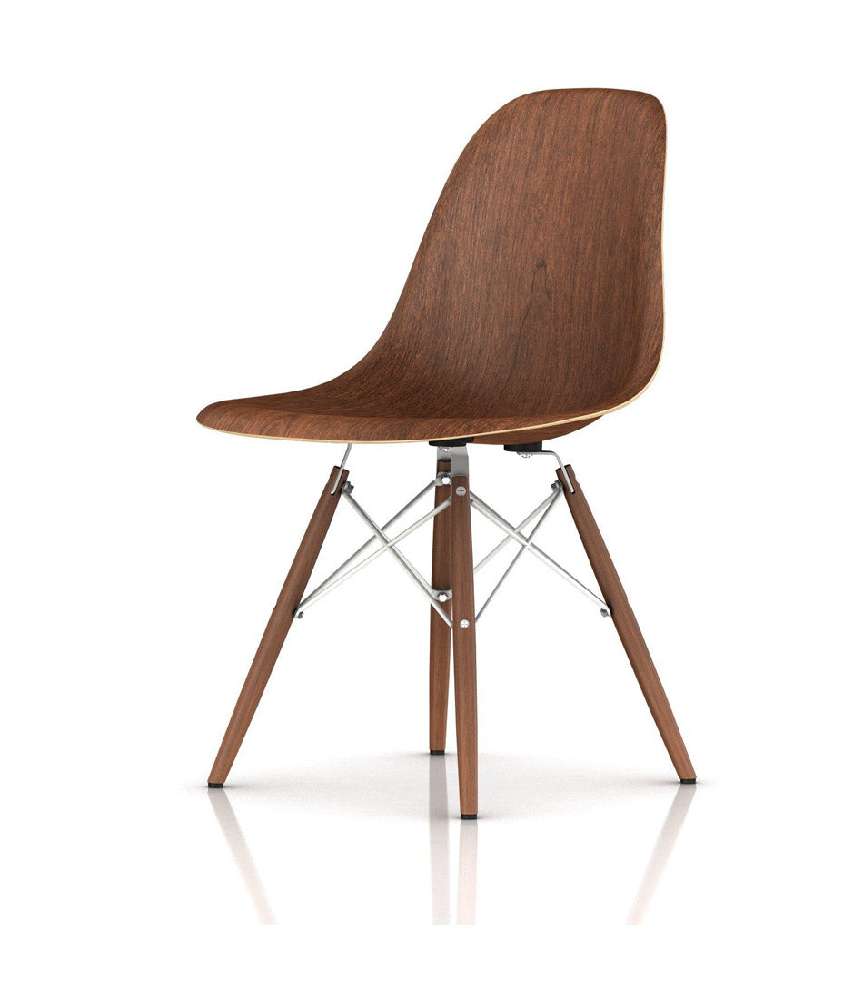 Eames® 模压木边椅，销钉底座