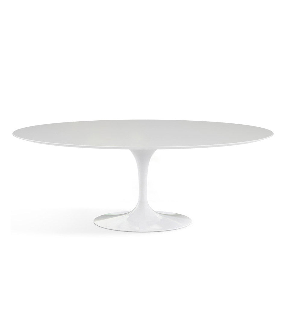 Saarinen 椭圆形餐桌 - 白色层压板/白色底座 72" - 96"